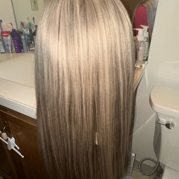 Lilly Hair Official Courtney Wig - Picture 6 of 12